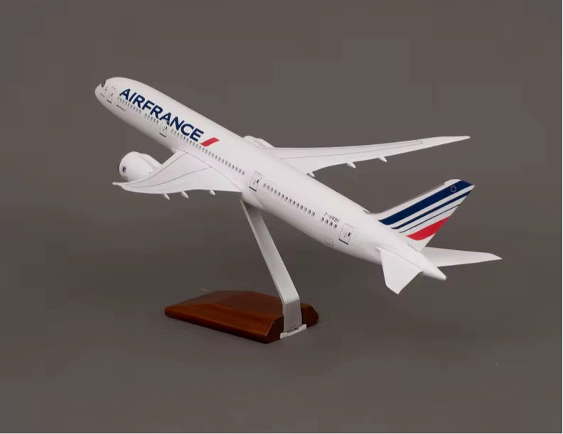 Boeing 787-8 - Échelle 1:130 - Finition Premium