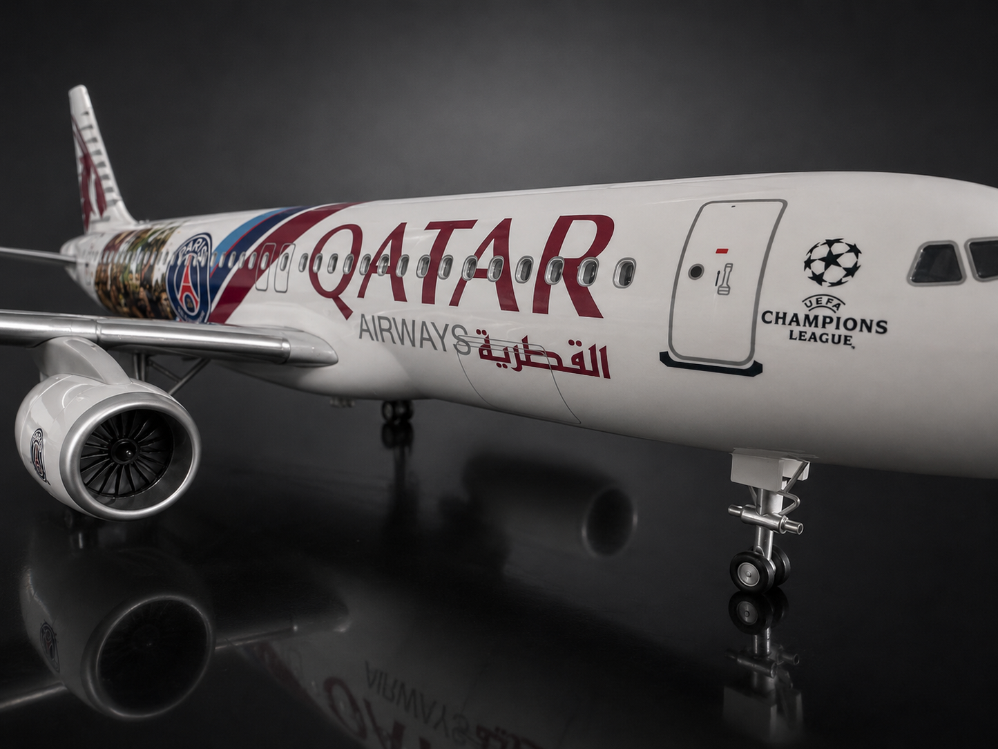 Airbus A320 Qatar 🇶🇦 livrée PSG - Échelle 1:85 - 47 cm Finition Premium avec Led
