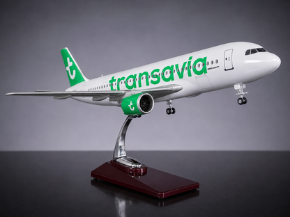 Airbus A320neo Transavia 1:100 37cm en résine avec Led Finition Premium
