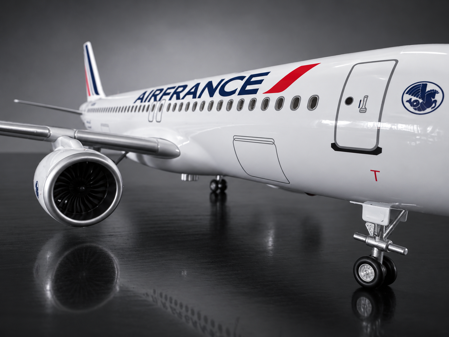 Airbus A320neo Air France 🇫🇷 - Échelle 1:100 37cm Finition Premium avec Led