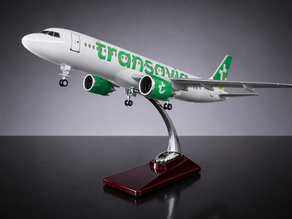 Airbus A320neo Transavia 1:100 37cm en résine avec Led Finition Premium