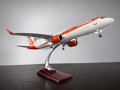 Airbus A321 Easy-Jet- Échelle 1:100 - Finition Premium Détaillée