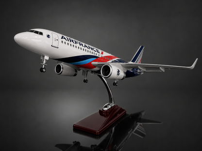 Airbus A320 Air France 🇫🇷 livrée Spéciale - Échelle 1:85 - 47 cm Finition Premium avec Led